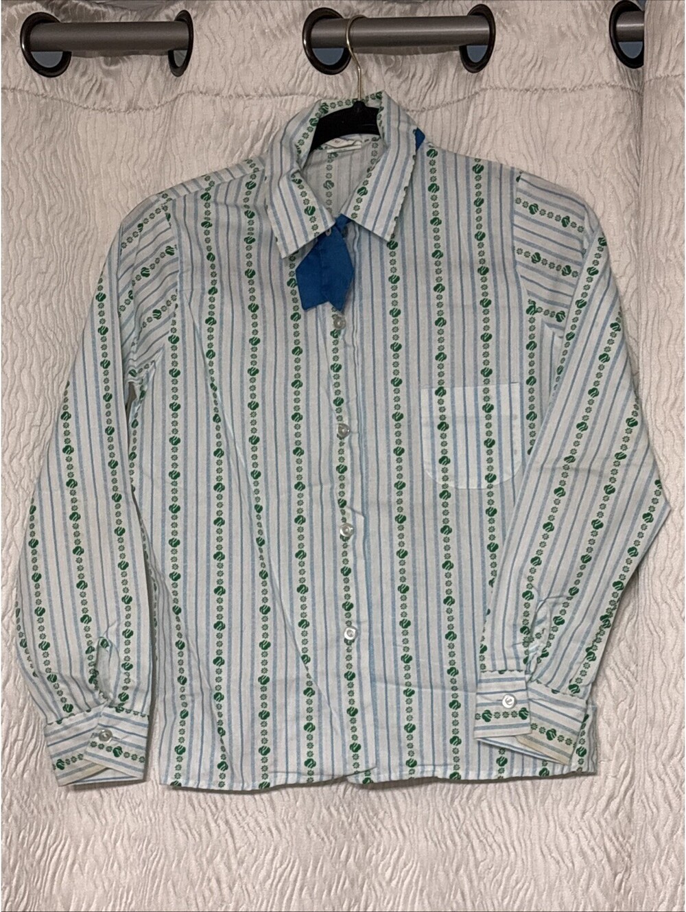 Vintage 1980’s Girl Scouts Uniform Long Sleeve Shirt w/blue tie-Size 12
